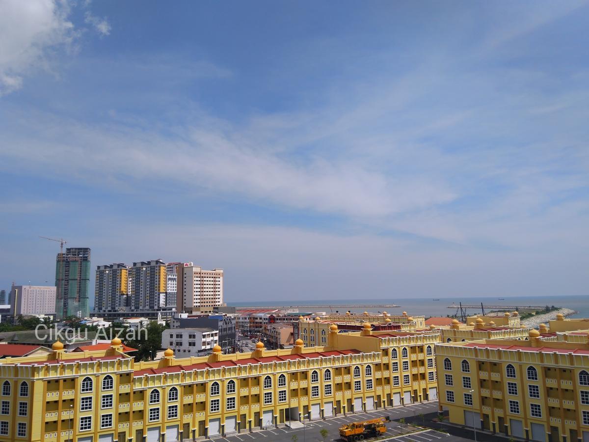 クアラ・トレンガヌCasa Inderaloka Pantai Batu Burukアパートメント エクステリア 写真